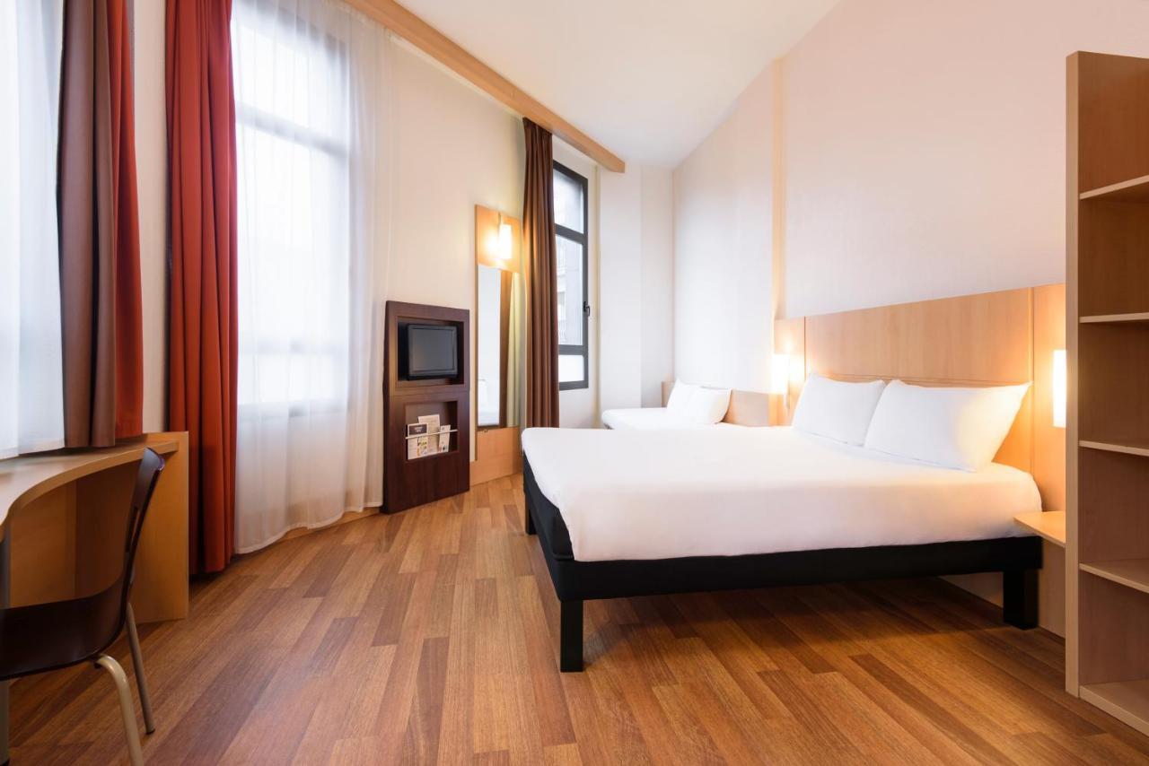 Hotel Ibis Bilbao Centro Esterno foto