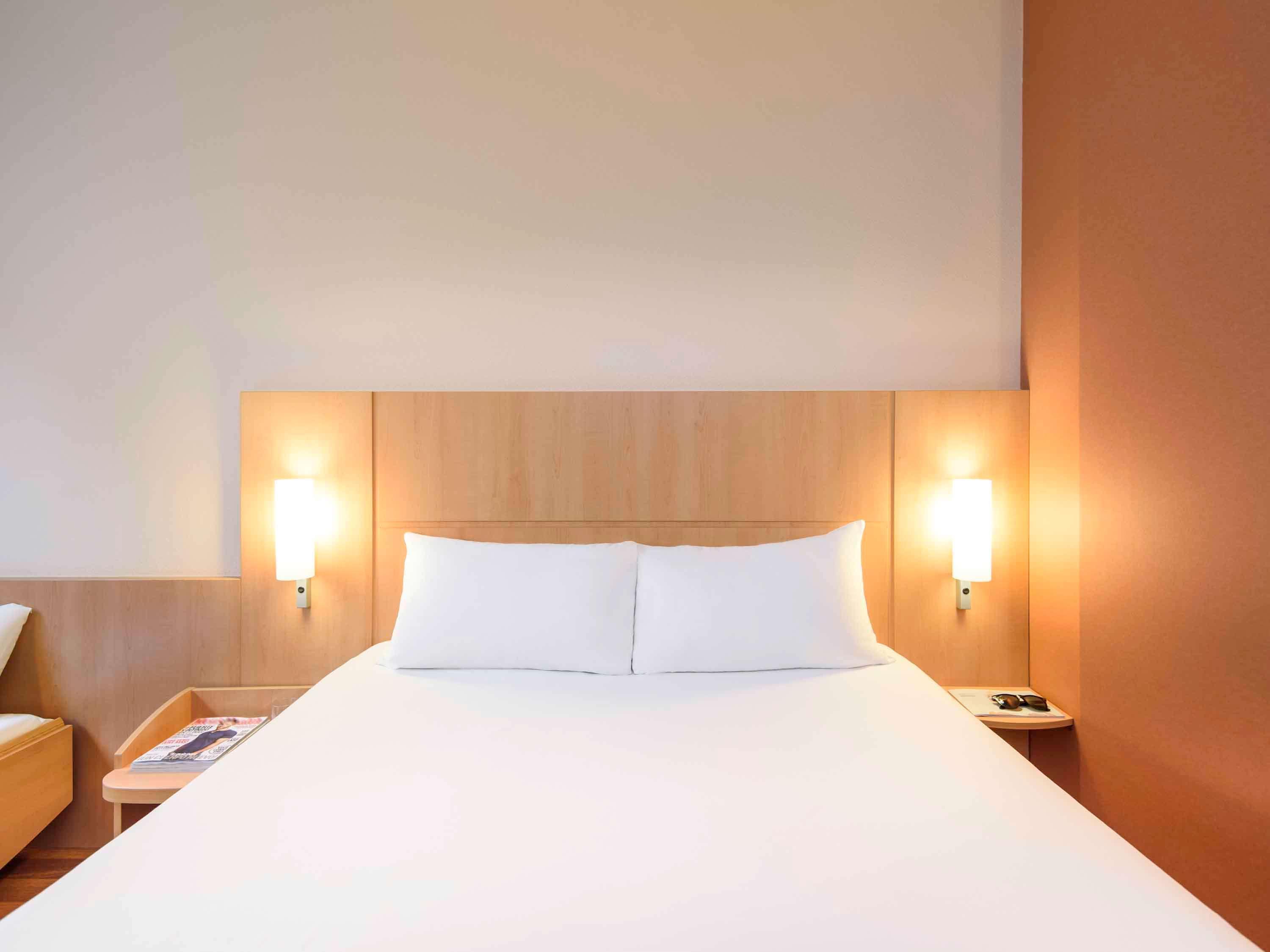 Hotel Ibis Bilbao Centro Esterno foto