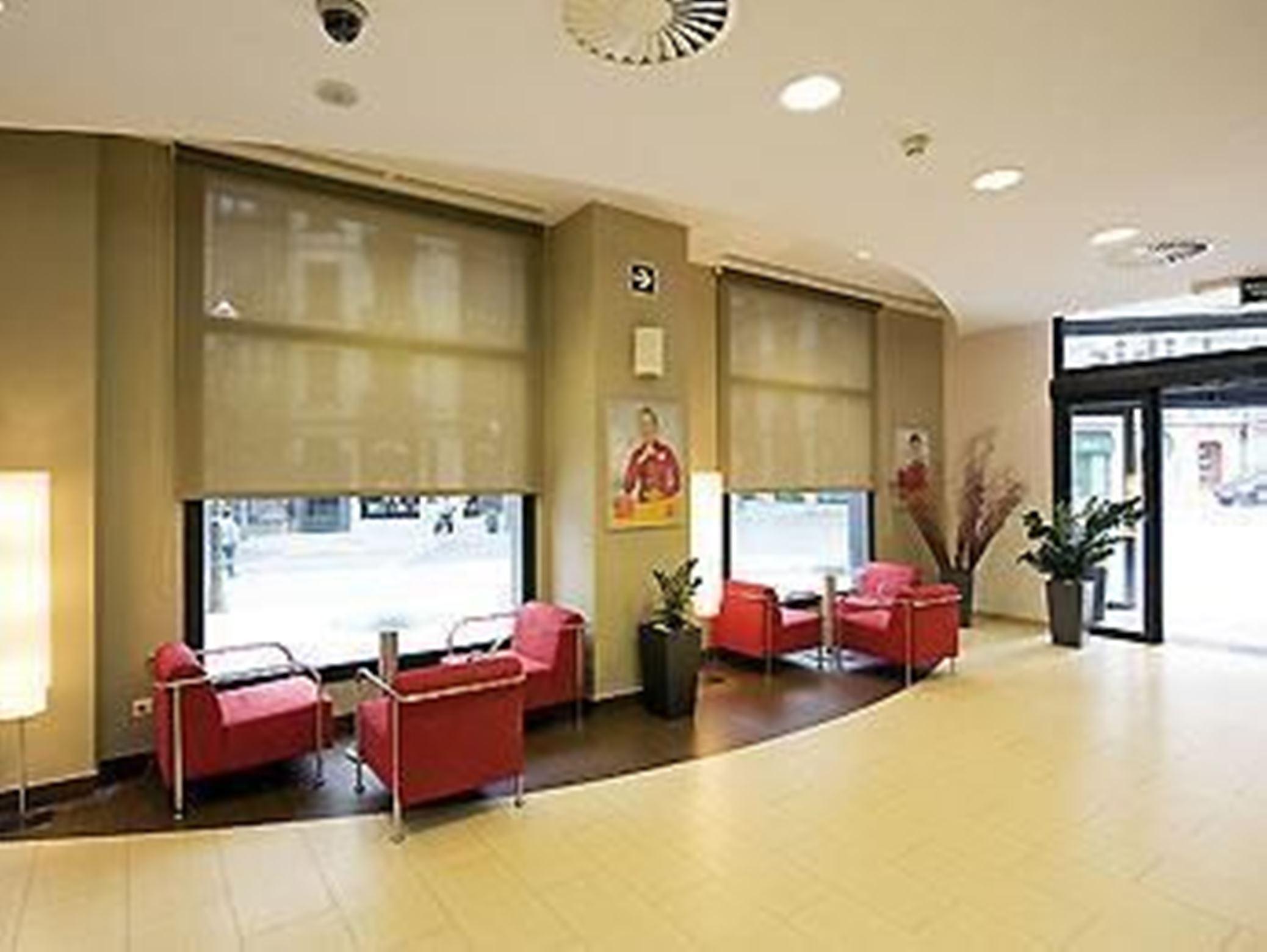 Hotel Ibis Bilbao Centro Esterno foto