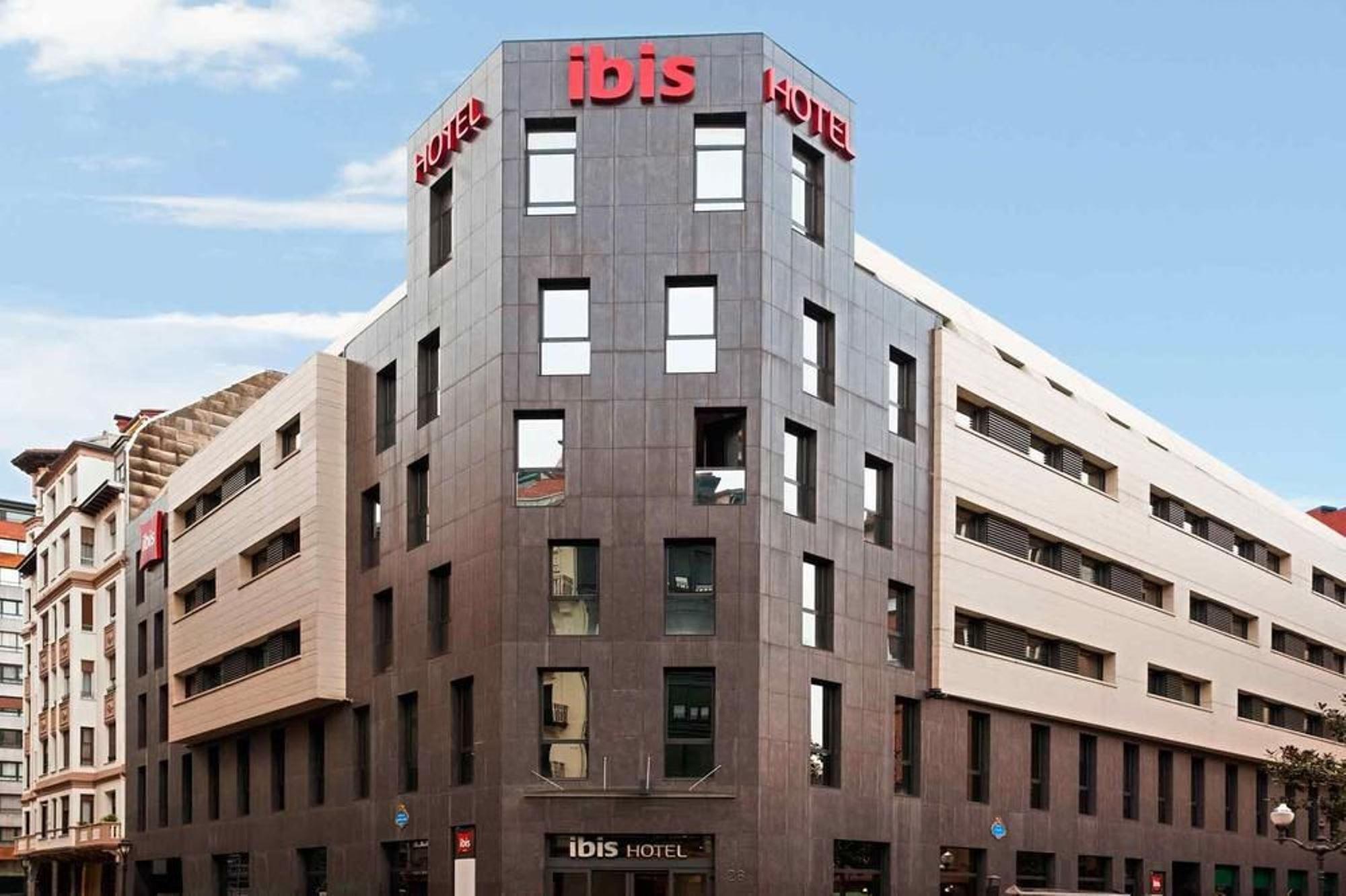 Hotel Ibis Bilbao Centro Esterno foto