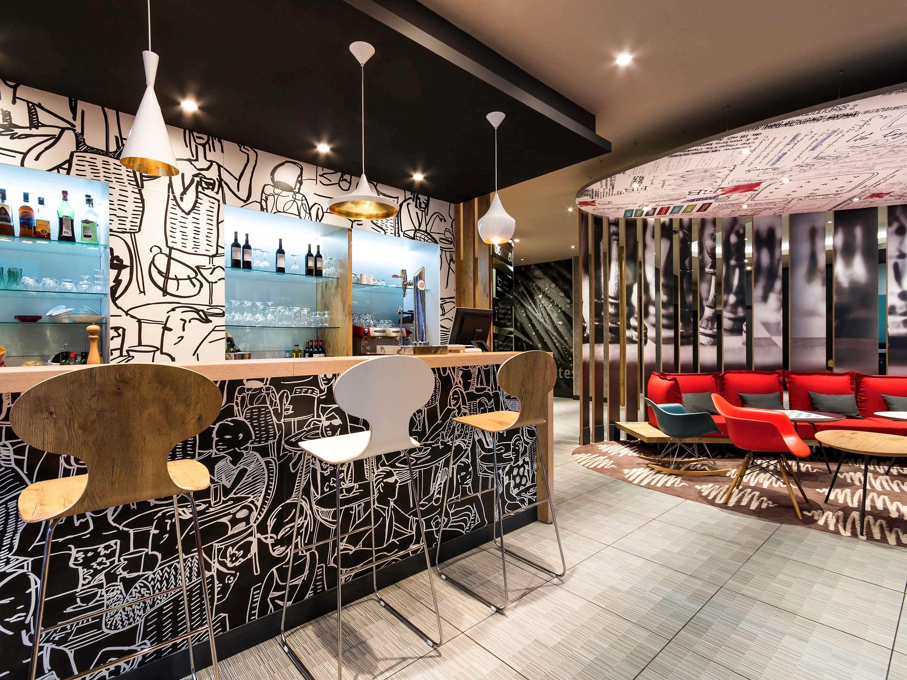 Hotel Ibis Bilbao Centro Esterno foto
