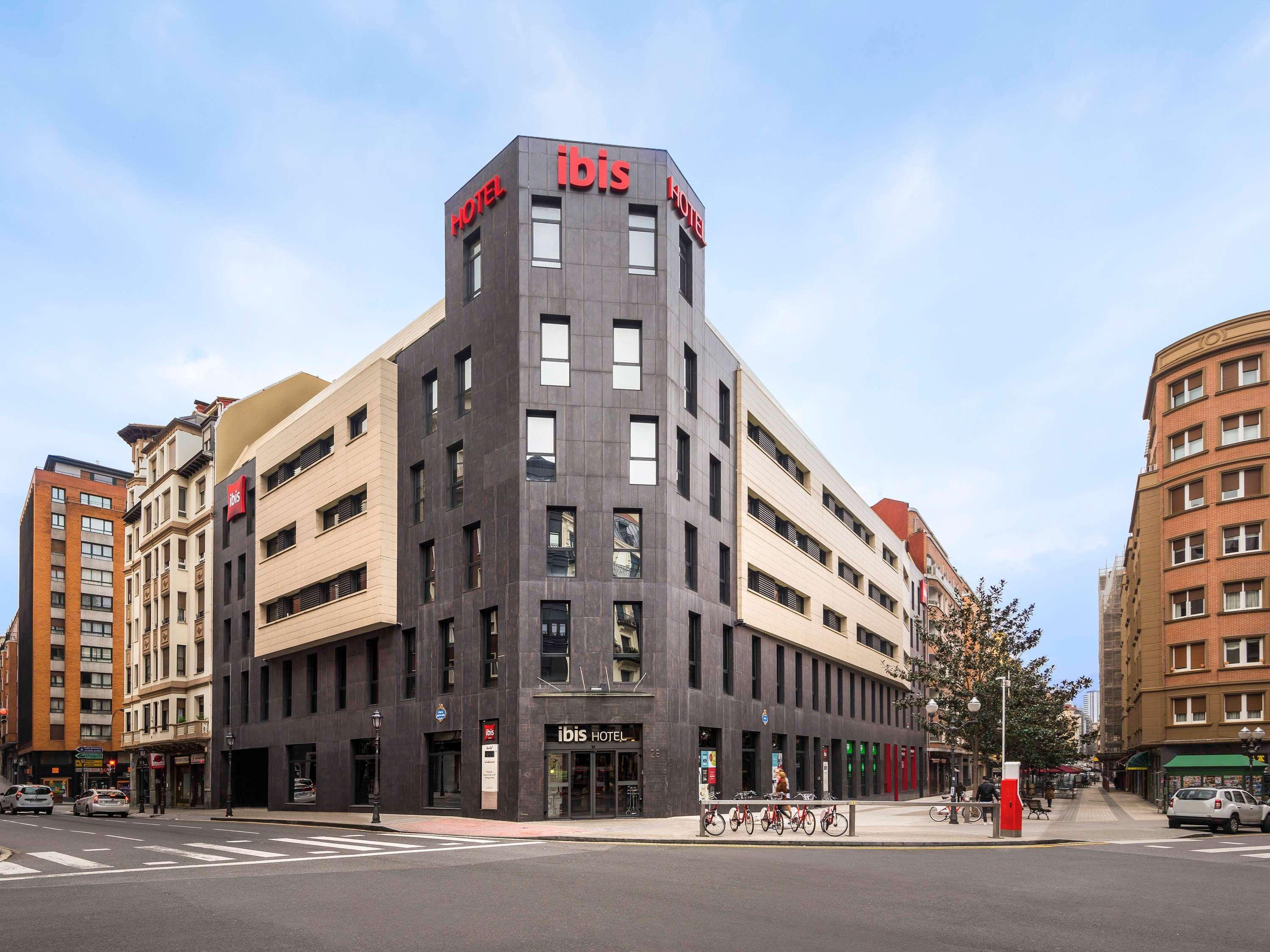 Hotel Ibis Bilbao Centro Esterno foto