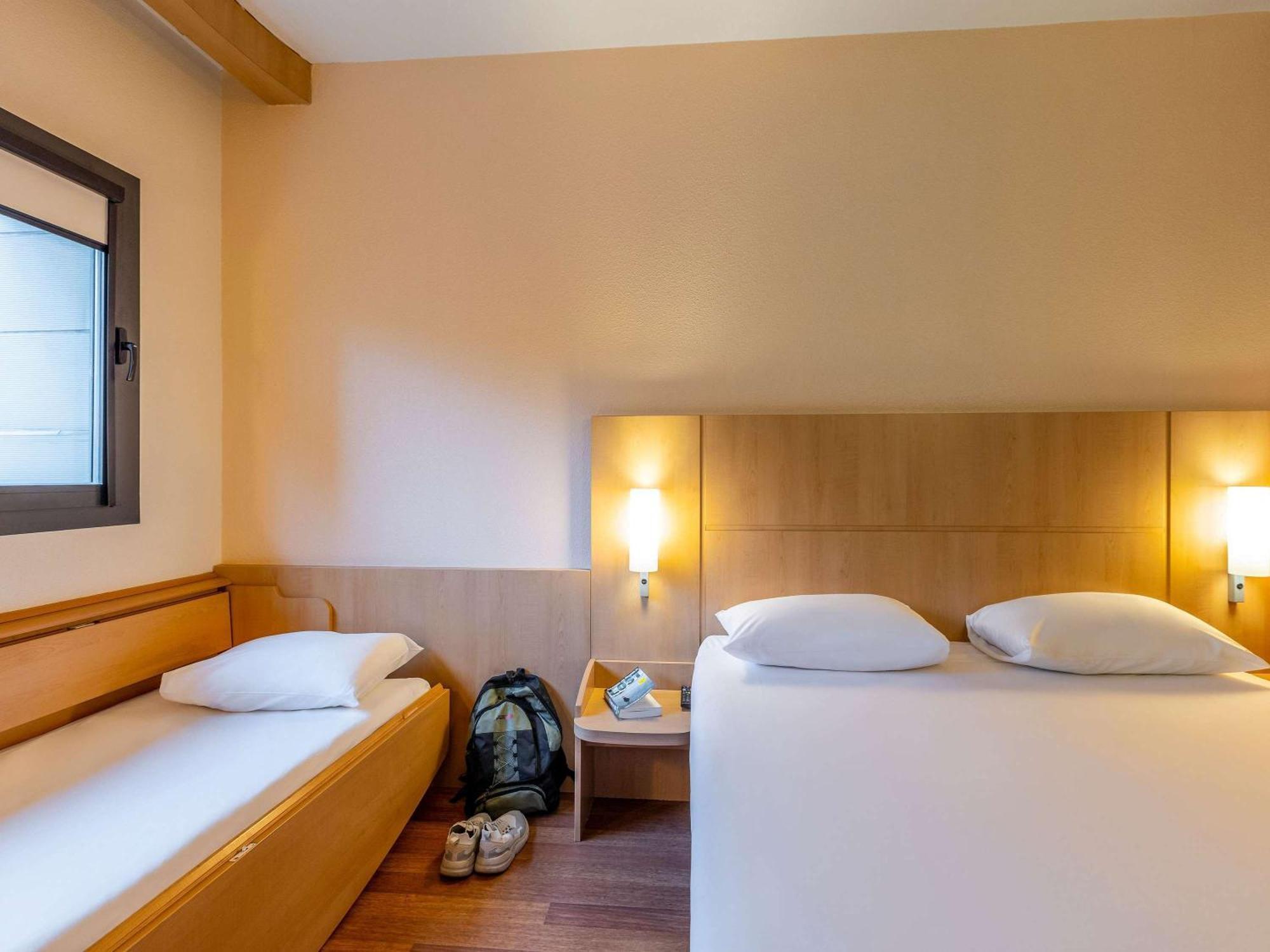 Hotel Ibis Bilbao Centro Esterno foto