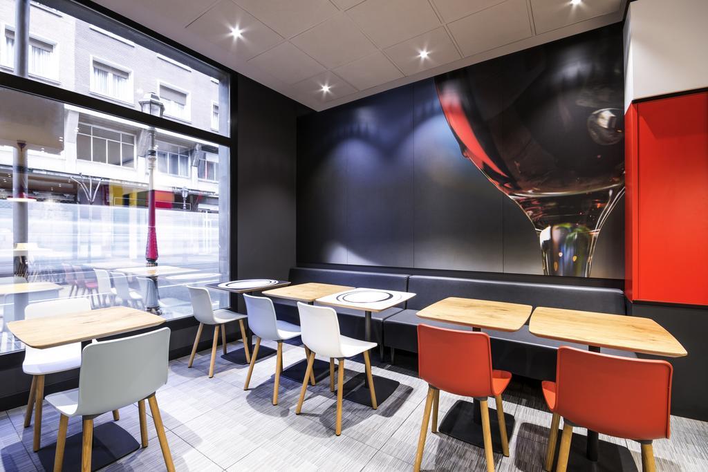 Hotel Ibis Bilbao Centro Esterno foto