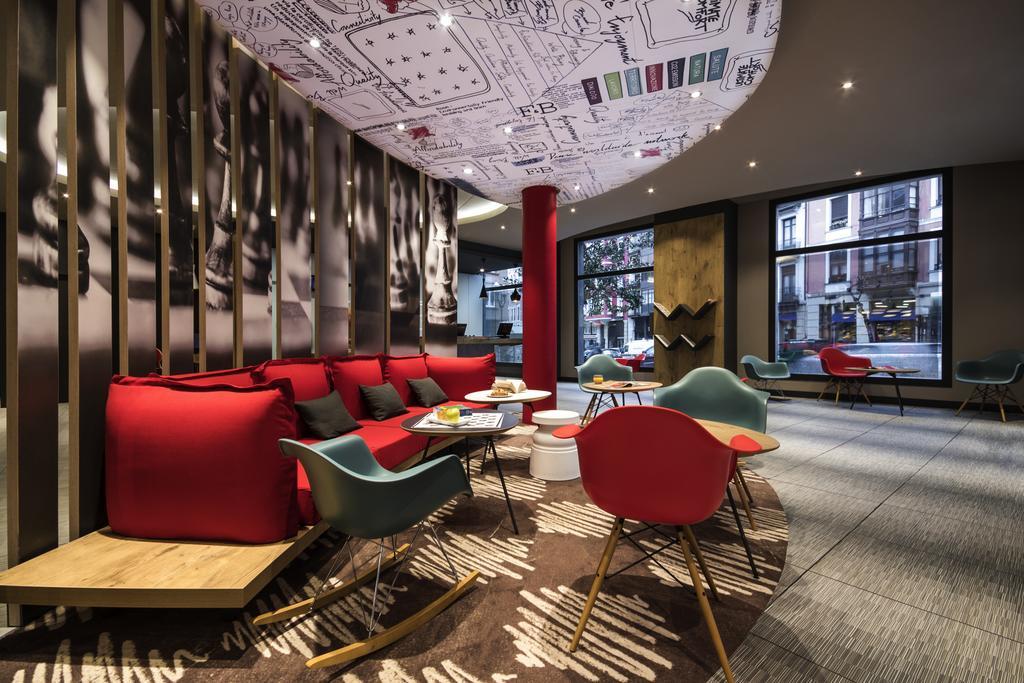 Hotel Ibis Bilbao Centro Esterno foto